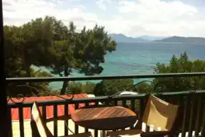 Danae Hotel, Эгина