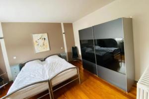 Schöne Ferienwohnung mit großem Garten, Фленсбург