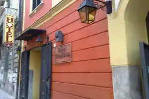 Hotel «Amadeus», Казерта