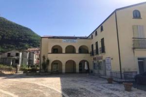 2 bedrooms appartement with city view and furnished terrace at Maratea 2 km away from the beach, Маратеа