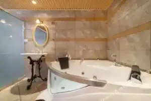 Yunshu Xiaozhu Boutique Inn, Лицзян