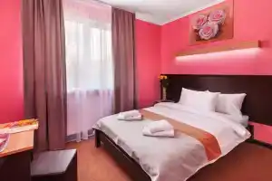 Orange Hotel, Львов