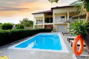 Island Rodos Pool Suites, Иксия