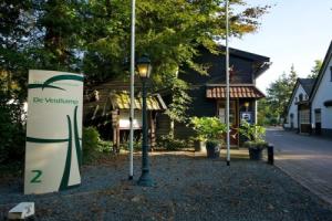 Nice Chalet on a Lawn, in Beautiful Surroundings, Эпе