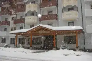 Hotel «Rosa Alpina», Андало