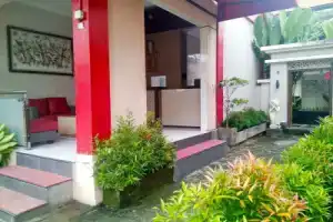 Отель «Angkul Angkul Beach Inn Kuta», Кута