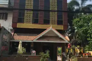 Traveller Inn Hotel, Чианг Май