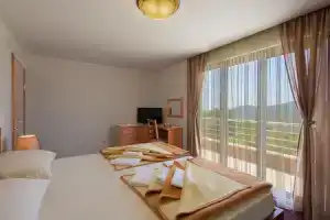 Villa Svinjista, Будва