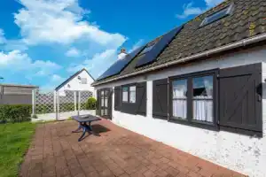 Holiday Home Near Marina With Pool, Ньивпорт