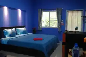 Хостел «Baan Benjathip», Amphawa