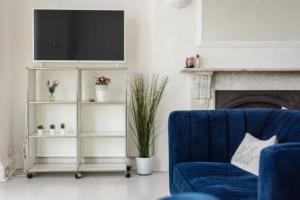 Bright And Elegant 3 Bedroom Seafront Apartment, Брайтон