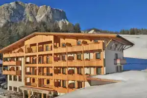Hotel «Serena», Бадия