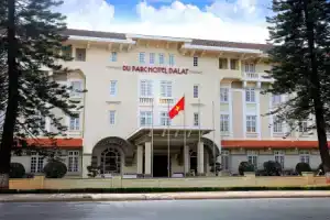 Khách sạn Park Hotel Dalat - Dalat Plaza Hotel cũ, Далат