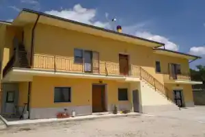 b&b, Л'Акуила