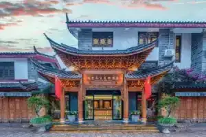 Lijiang Phoenix Health Resort Hotel (Shuhe Ancient Town Branch), Лицзян