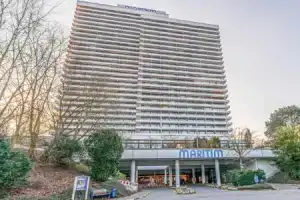 Stunning Apartment in Timmendorfer Strand With Wifi, Outdoor Swimming Pool and Heated Swimming Pool, Тиммендорфер-Штранд