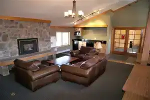 Mountainside 2 Bed 2 Bath, Фриско