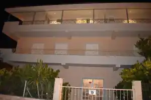 Hotel «Vila Nino», Берат
