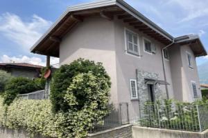 Luxury House, Колико