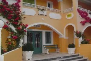 Coryfo Studios & Apartments, Мораитика