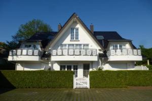 Stoertebeker Str_ 13 Wohnung 3, Цингст