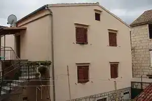 Apartment Zoro - 30 m from sea: A1 Vis, Island Vis, Вис