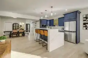 Home Theater + Rooftop Deck! Fountain Sq Stunner, Индианаполис