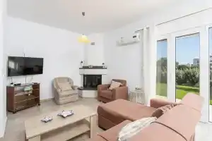Hermione Villa in Gennadi, Геннади