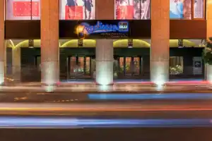 Отель «Radisson Blu Marrakech, Carré Eden», Марракеш