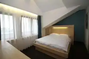 Hotel «International Prishtina & Spa», Приштина