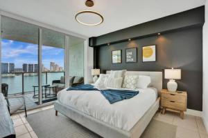 Marina bay Sunny Isles 1005, Санни-Айлс-Бич