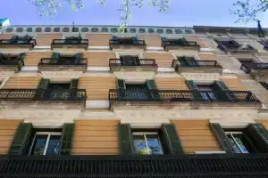 Born Barcelona Hostel, Барселона