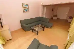 Villa Tony, Макарска