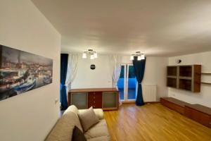 Primavera Apartments, Изола