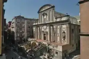 b&b Domus Gemi, Неаполь
