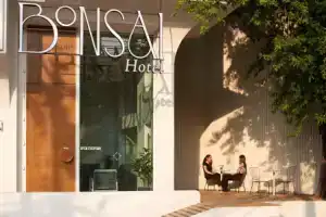 Bonsai Hotel Bangkok, Бангкок