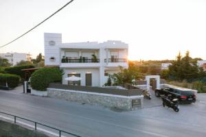 Domus Garden Apartments, Кос