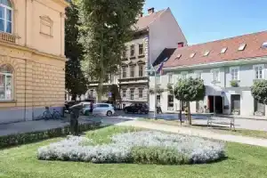 Aminess Kadoor Hotel, Карловач