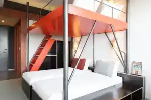 Volkshotel, Амстердам