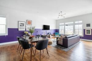 Reba by AvantStay Contemporary 4BR Condo in Heart of Nashville, Нэшвилл