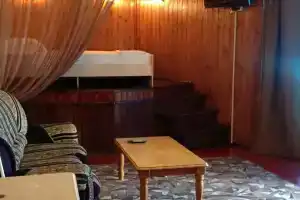 Хоста Бич, Хоста