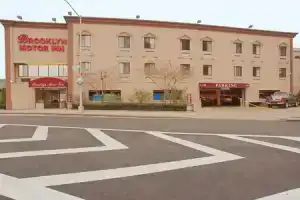 Отель «Brooklyn Motor Inn», Нью-Йорк