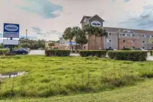 Suburban Studios Fort Myers Cape Coral, Форт-Майерс