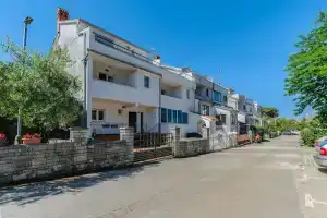 Apartment in Porec Near Rock Beach, Пореч