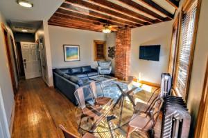 3br, 1 Bath, Sleeps 6-8 3 Bedroom Apts, Вашингтон
