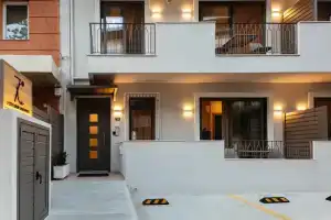 7 City Luxury Apartments, Ретимно