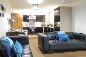 Tudors eSuites Park Central Apartment, Бирмингем
