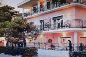 Servano's Villas, Монтероссо-аль-Маре