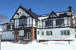 Hotel Mutsumi, Яманоути