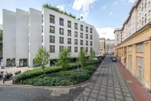 Centrum Plac Konstytucji, Варшава